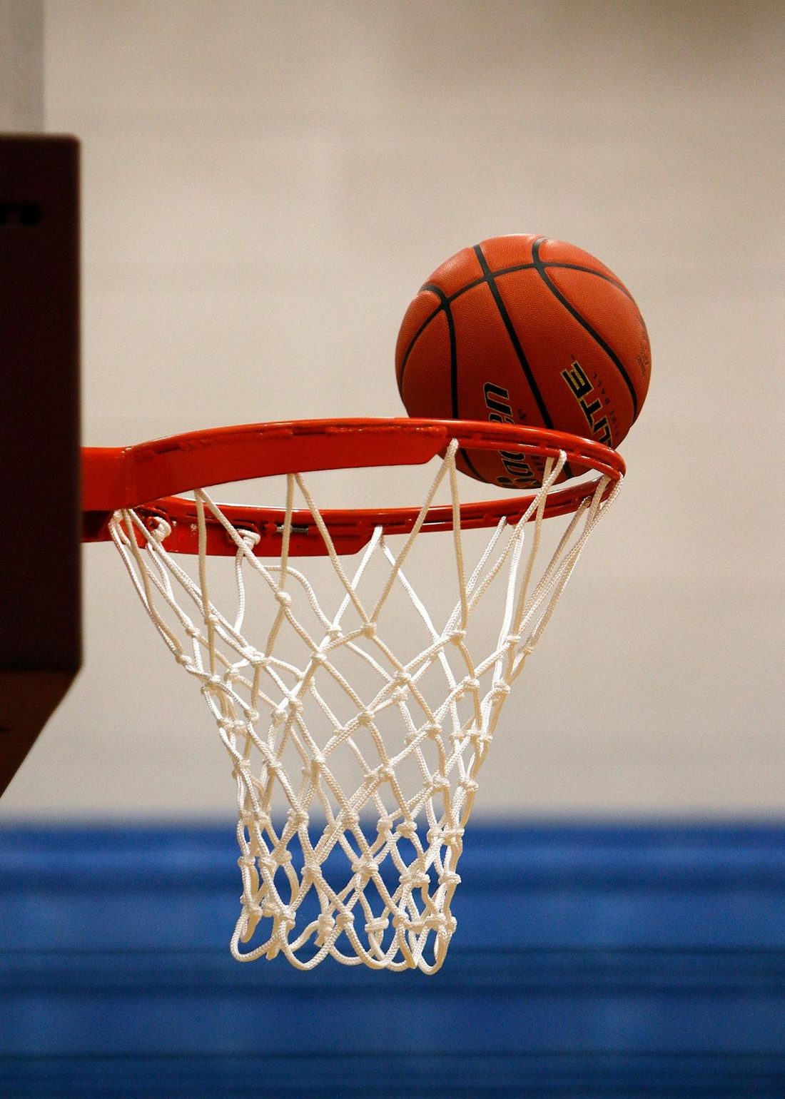 金沙娱乐下载APP · 对抗瞬间（界面示意）